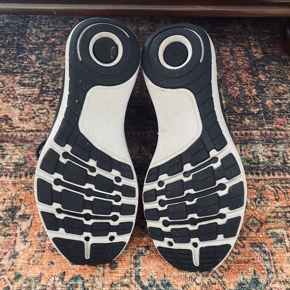 UNDER ARMOUR Sneakers - Picture 6 of 6